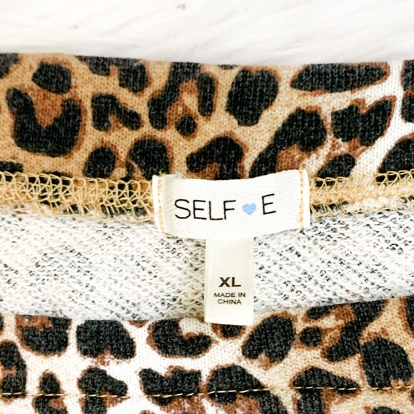 🐆 Sexy Crewneck Cut Out Leopard Print Sweatshirt - Picture 3 of 6